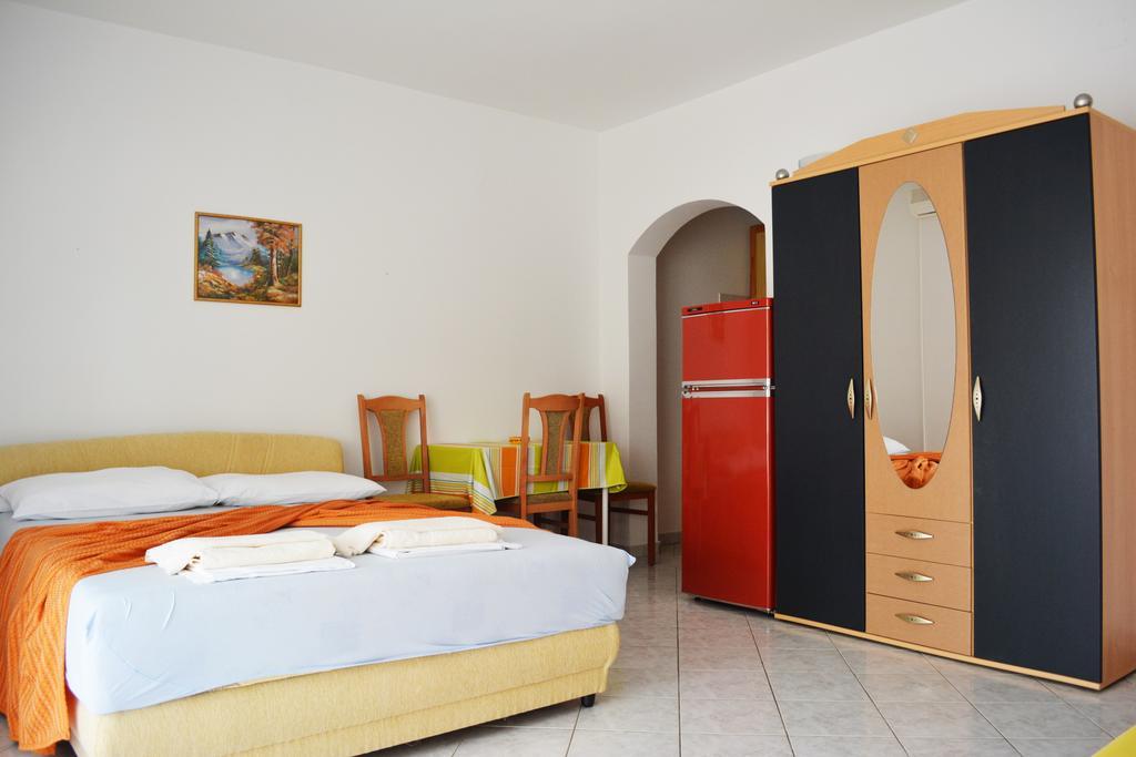 Suz-Ana Appartement Trogir Buitenkant foto