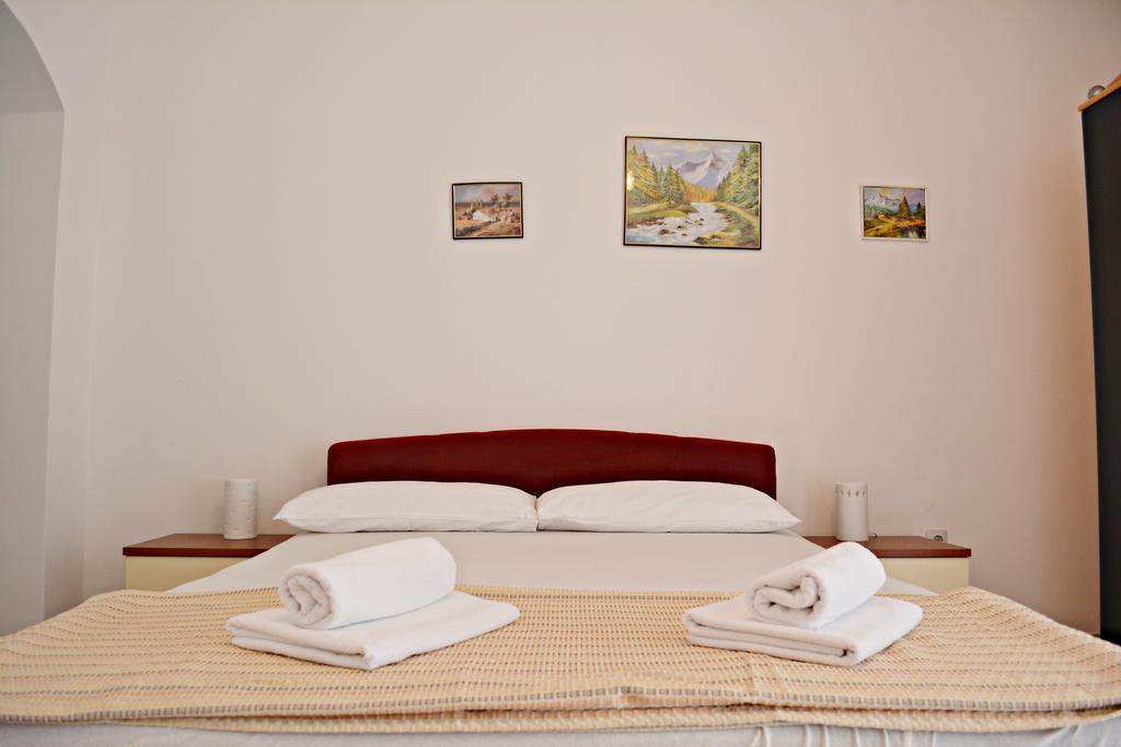 Suz-Ana Appartement Trogir Buitenkant foto